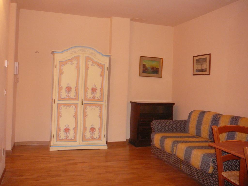 Il Cervo Bianco Aparthotel Abetone Habitación foto