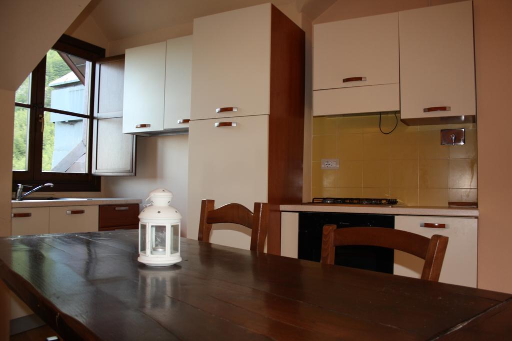 Il Cervo Bianco Aparthotel Abetone Habitación foto